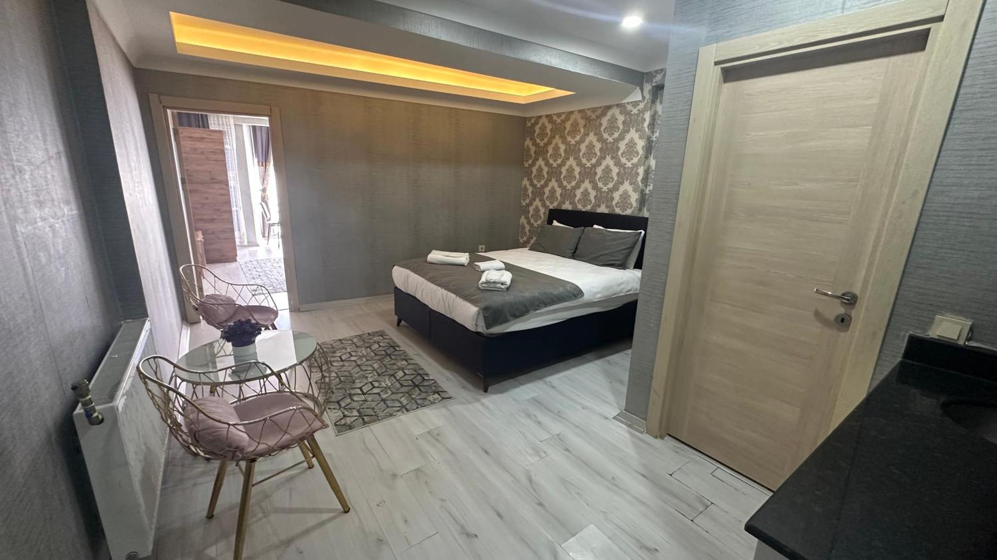 Taksim Royal Residence & Hotel Istanbul Exterior photo